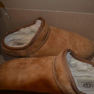Ugg Classic Slipper